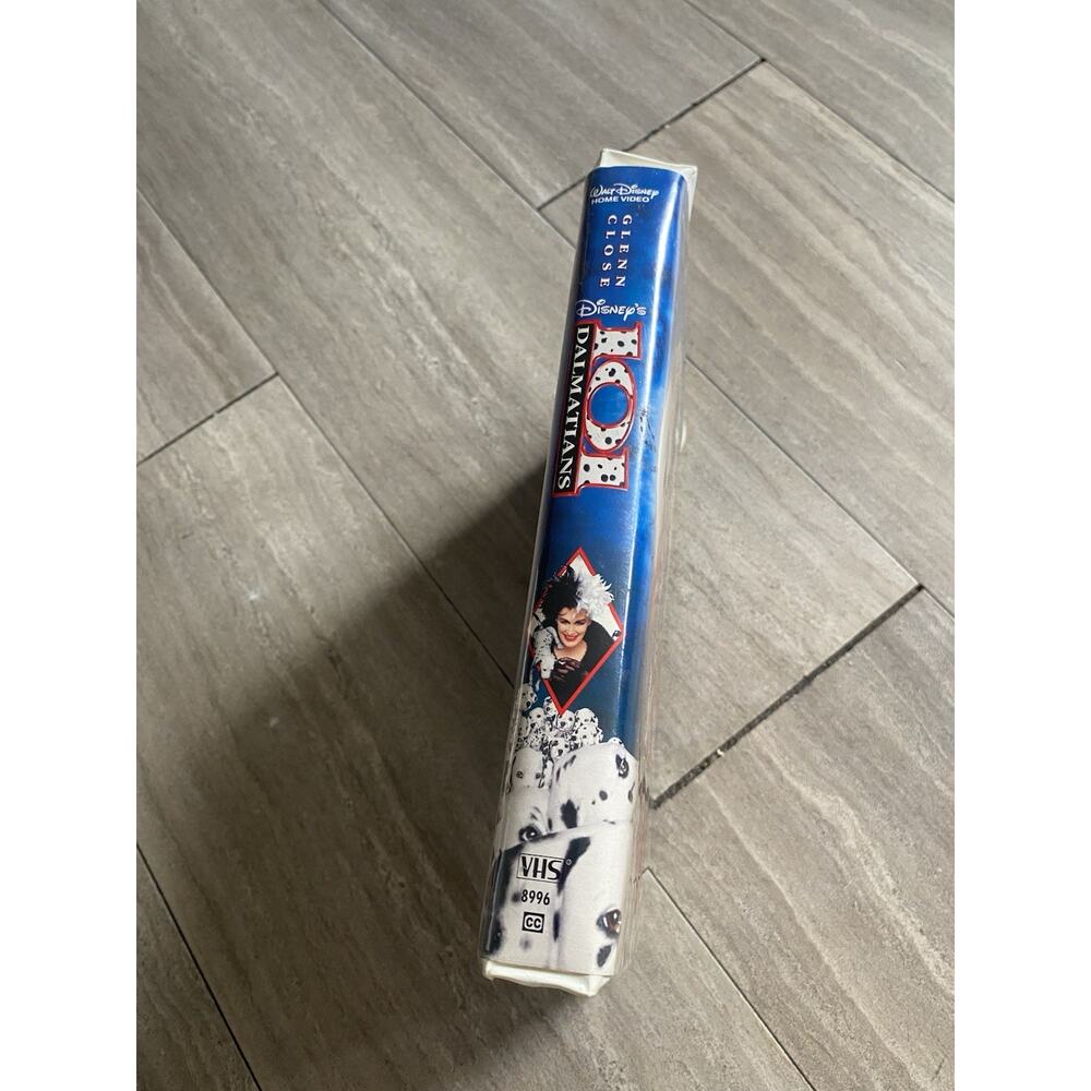 Walt Disney Vintage 101 Dalmatians VHS tape - Picture 4 of 4